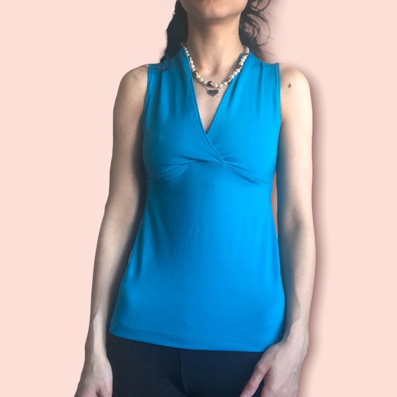 Footlocker blue activewear top - Picture 6 of 9